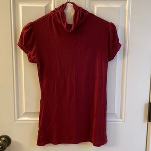 Fleurish garnet mock neck